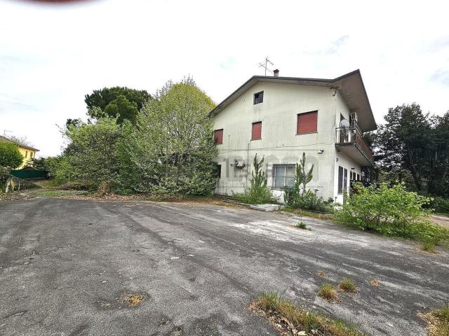 Casa in vendita a Maddalene, Vicenza