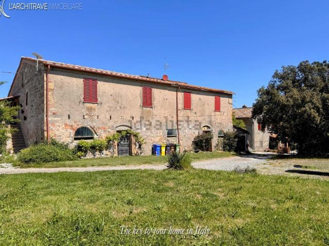 Casa in vendita a Larderello, Toscana