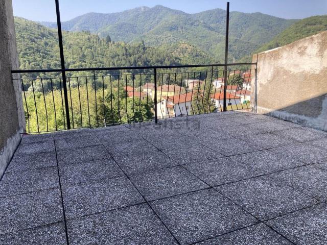 Casa in vendita a Murialdo, Liguria