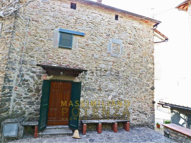 Casa in vendita a Sorana, Pescia