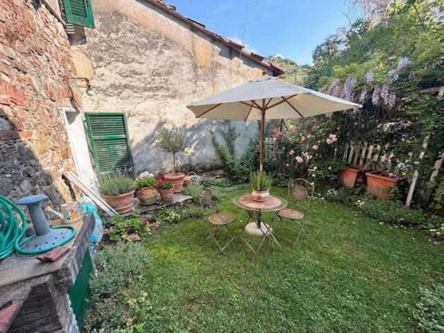 Casa in vendita a Sarzana, La Spezia