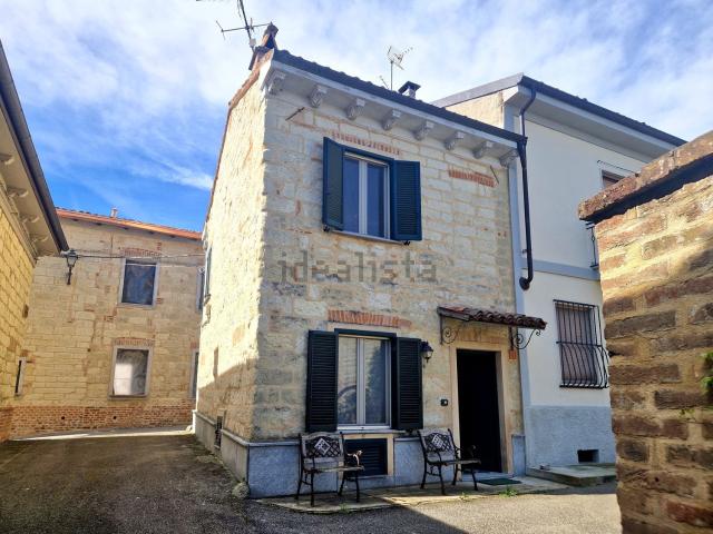 Casa in vendita a Piemonte, Alessandria