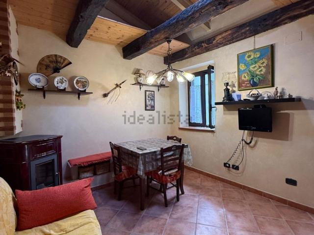 Casa in vendita a Montella, Campania