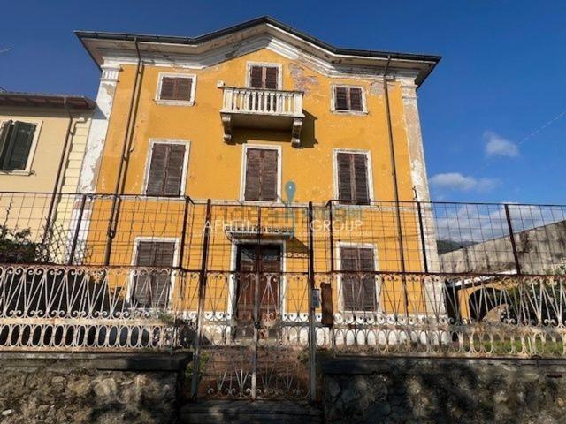 Casa in vendita a Quercioli, Marina Di Massa