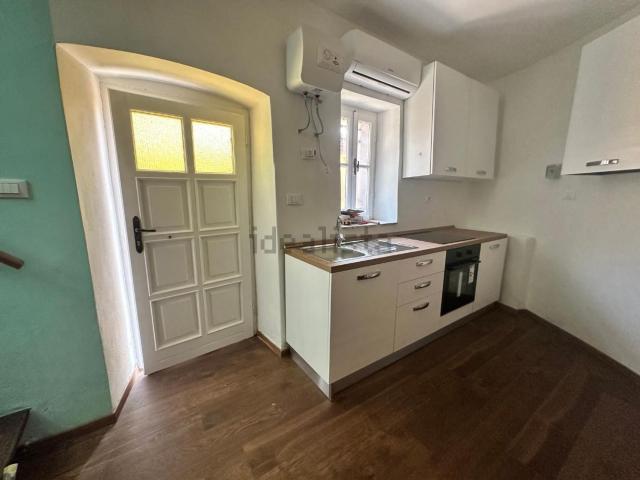 Casa in vendita a Sarzana, La Spezia