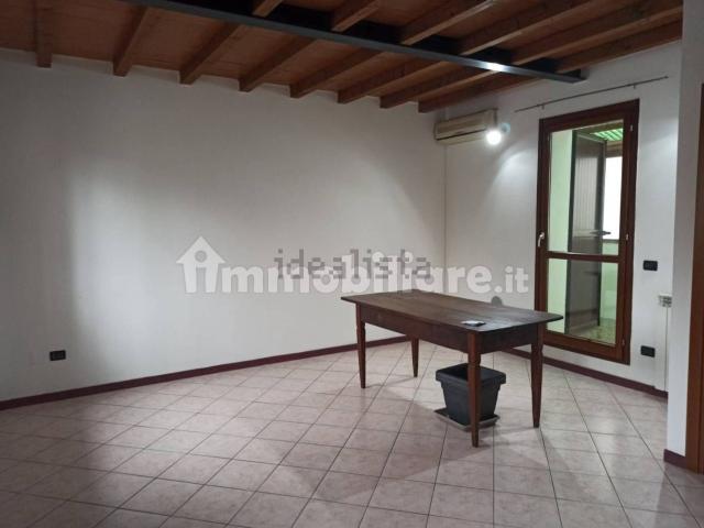 Casa in vendita a Lubiana, Sorbolo