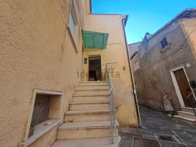 Casa in vendita a Alviano, Umbria