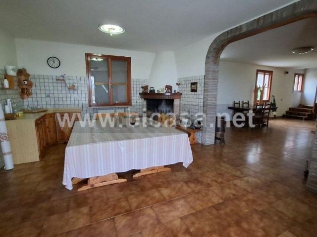 Casa in vendita a Santo Stefano, Marche