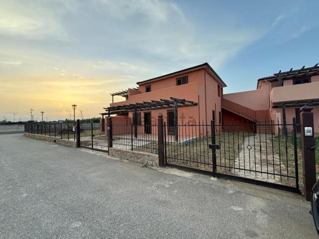 Casa in vendita a Campofelice Di Roccella, Sicilia