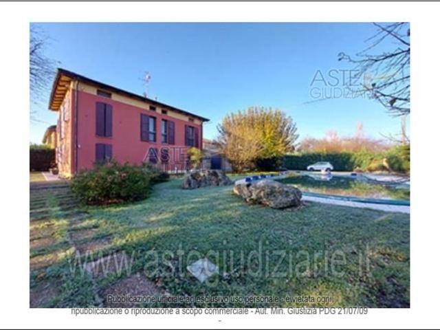 Casa in vendita a Tre Olmi, Modena