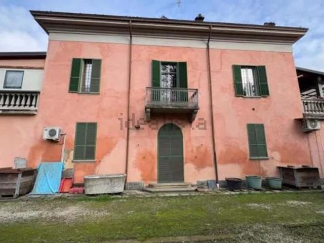 Casa in vendita a Piacenza, Reggio Emilia
