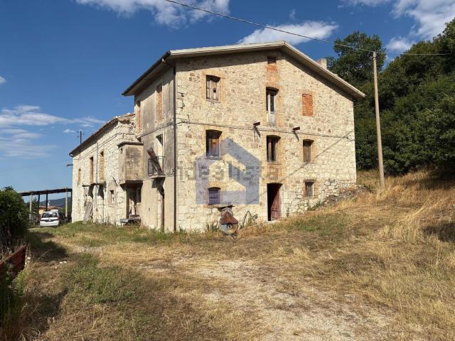 Casa in vendita a Colle Zingaro, Torricella Peligna