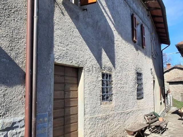 Casa in vendita a Castel San Niccolò, Toscana