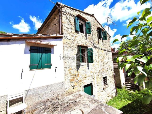 Casa in vendita a Pratovecchio Stia, Pratovecchio