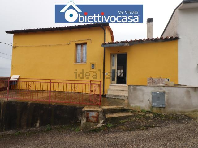 Casa in vendita a Unione dei Comuni della Val Vibrata, Campli