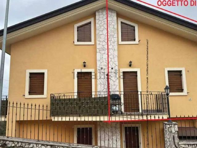 Casa in vendita a Castel Di Sangro, Abruzzo