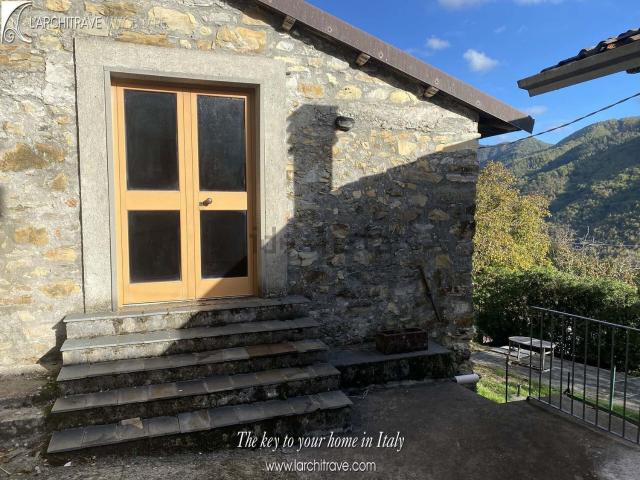 Casa in vendita a Unione di comuni Montana Lunigiana, Comano