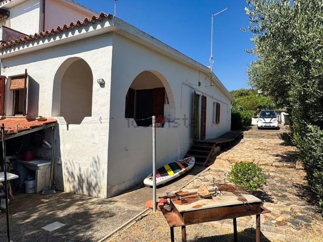 Casa in vendita a Porto Columbu, Sarrocu/Sarroch