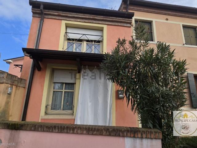 Casa in vendita a Este, Veneto