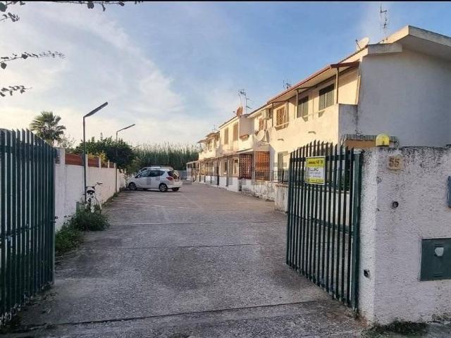 Casa in vendita a Roccelletta, Borgia