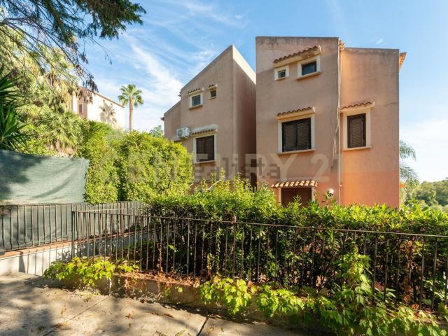 Casa in vendita a Augusta, Sicilia