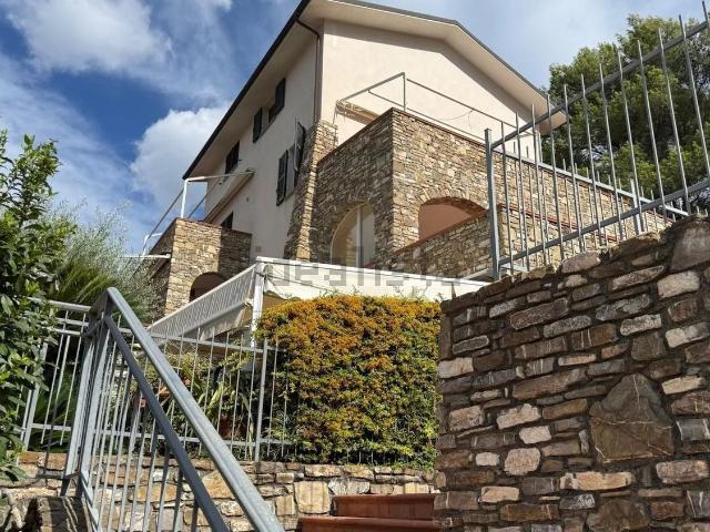Casa in vendita a Andora, Liguria