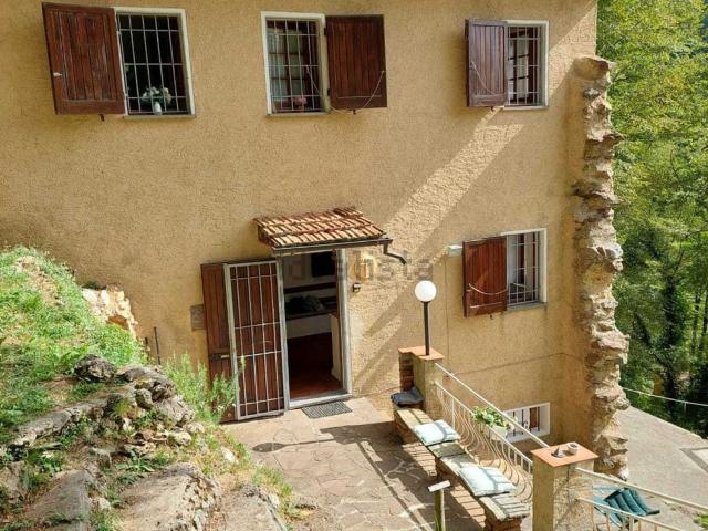 Casa in vendita a Stazzema, Toscana