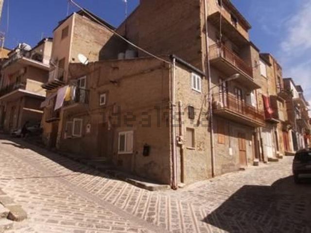 Casa in vendita a Cianciana, Agrigento
