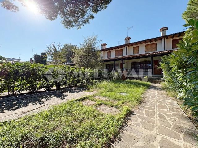 Casa in vendita a Lignano Pineta / Lignan Pinede, Lignano Sabbiadoro / Lignan