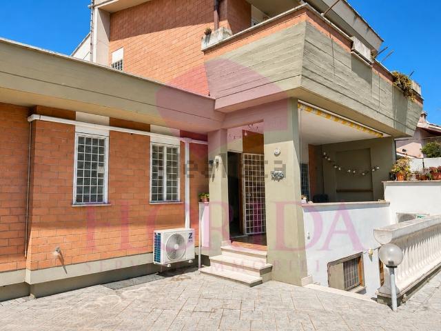 Casa in vendita a Lido di Marechiaro, Roma Capitale