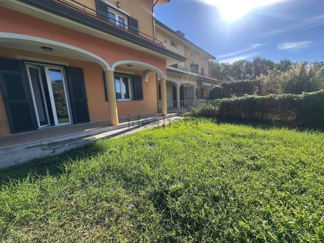 Casa in vendita a Bolano, La Spezia