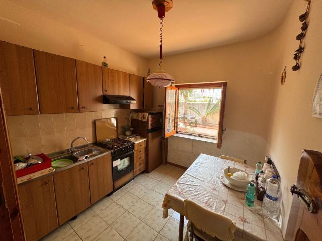 Casa in vendita a La Petrosa, Calabria