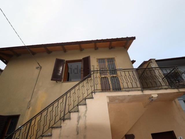 Casa in vendita a Bucine, Toscana