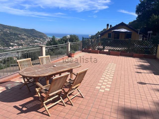 Casa in vendita a Ventimiglia, Liguria