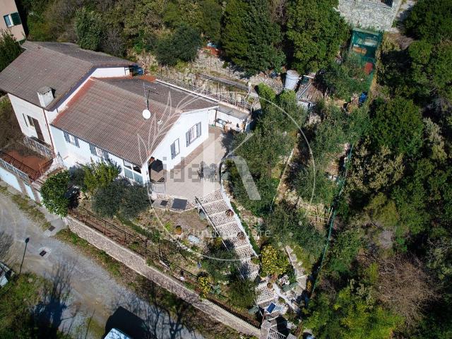 Casa in vendita a Vezzi Portio, Liguria