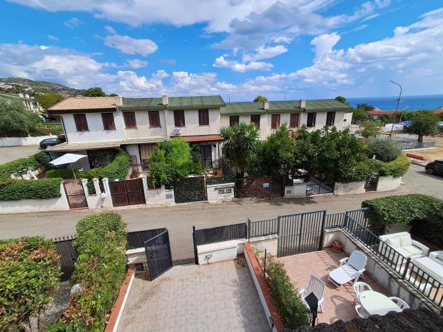 Casa in vendita a Marina di Roseto Capo Spulico, Calabria