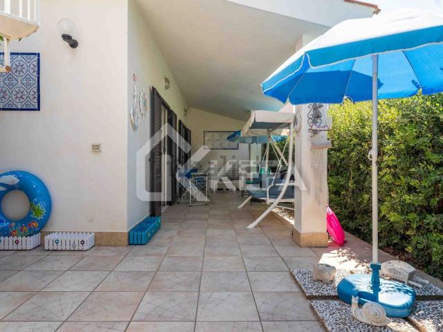 Casa in vendita a Campofelice Di Roccella, Sicilia