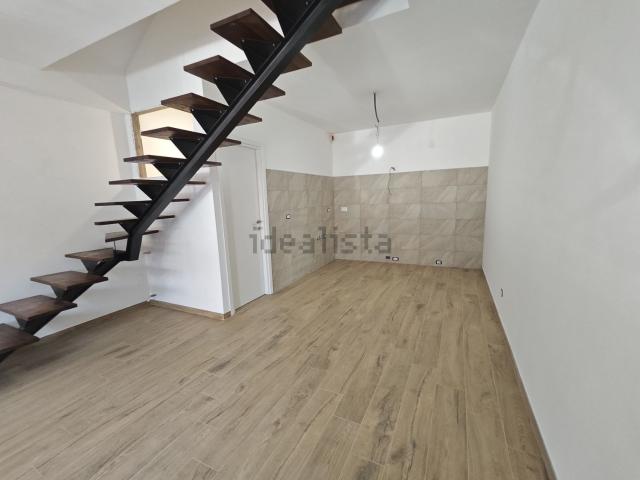 Casa in vendita a Appio-Pignatelli, Montecompatri