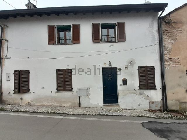 Casa in vendita a Montebello Della Battaglia, Lombardia