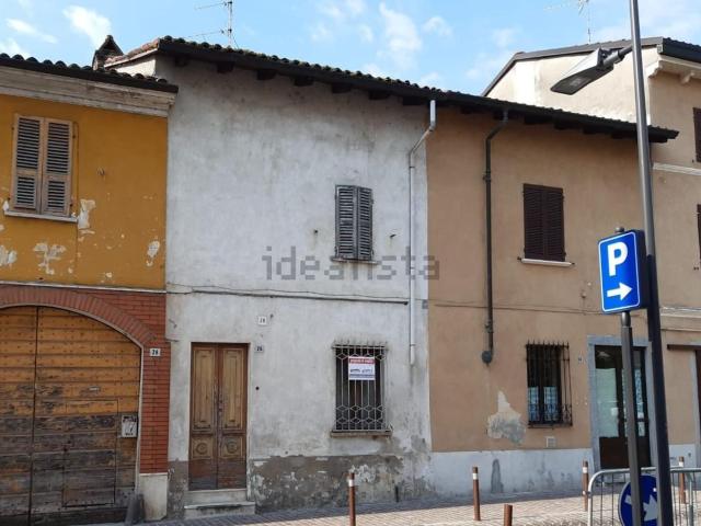Casa in vendita a Robbio, Pavia