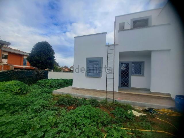 Casa in vendita a Ardea, Roma Capitale