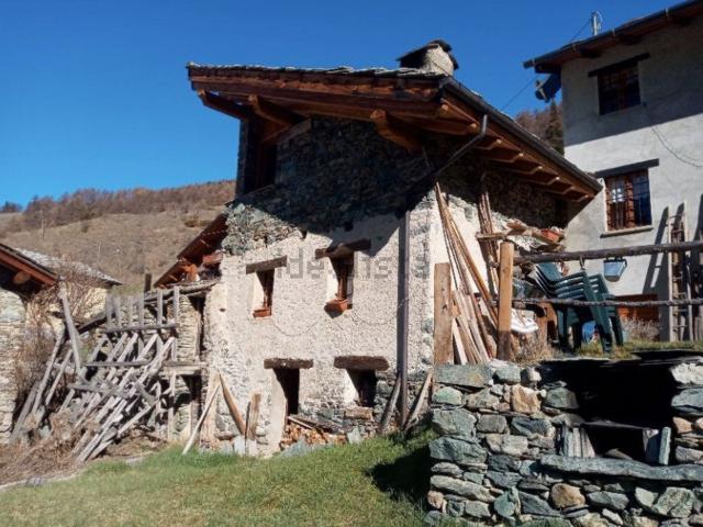 Casa in vendita a Nus, Aosta