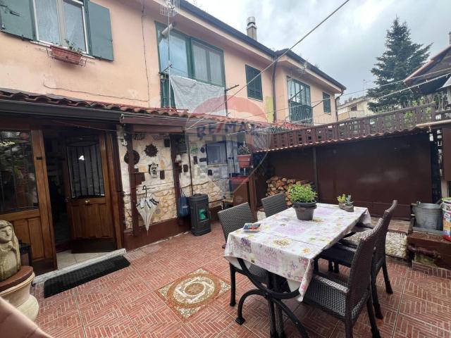 Casa in vendita a Vinchiaturo, Molise