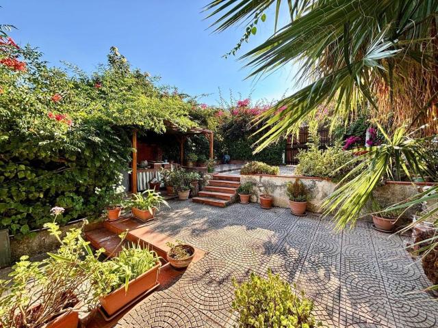 Casa in vendita a San Nicola l'Arena, Trabia