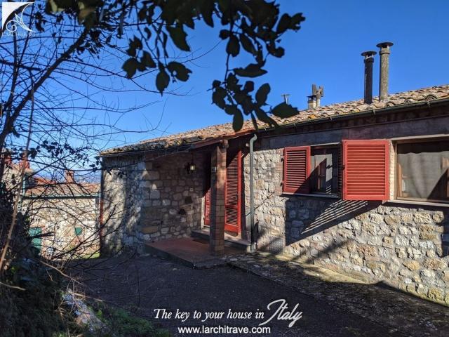 Casa in vendita a Libbiano, Larderello
