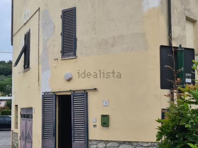 Casa in vendita a Ricciano, Uzzano E Castello