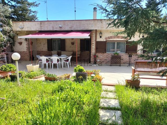 Casa in vendita a Puglia, Bari