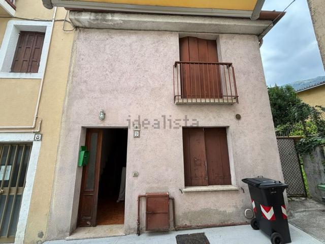 Casa in vendita a Serravalle, Vittorio Veneto