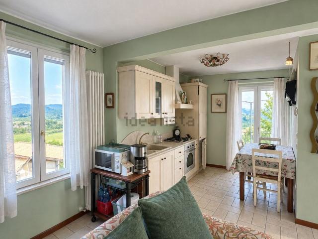Casa in vendita a Spiaggio, Varano de' Melegari