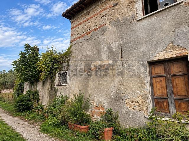 Casa in vendita a Poggi, Massa